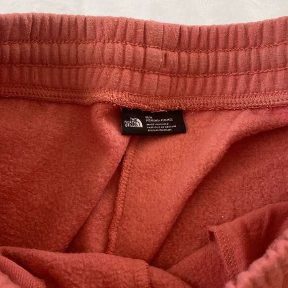 The north face women’s sweatpants - Picture 3 of 7